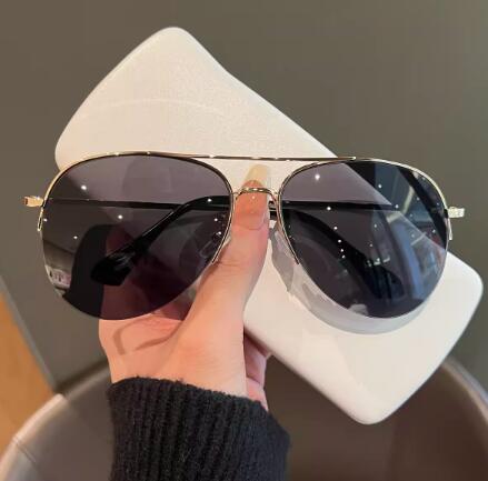 Anti-UV personalized half-rim sunglasses