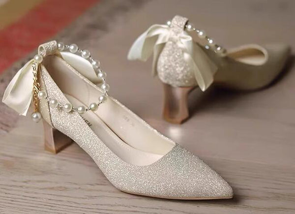 Champagne one-button high-heeled shoes